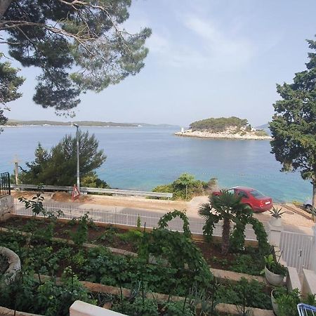 Shabby Chic Beach Cottage Hvar Đảo Hvar Ngoại thất bức ảnh