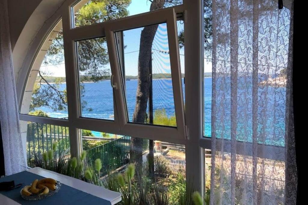 Shabby Chic Beach Cottage Hvar Đảo Hvar Ngoại thất bức ảnh