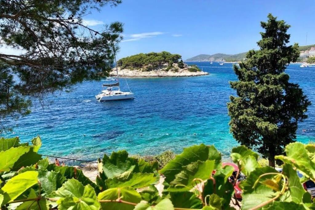 Shabby Chic Beach Cottage Hvar Đảo Hvar Ngoại thất bức ảnh
